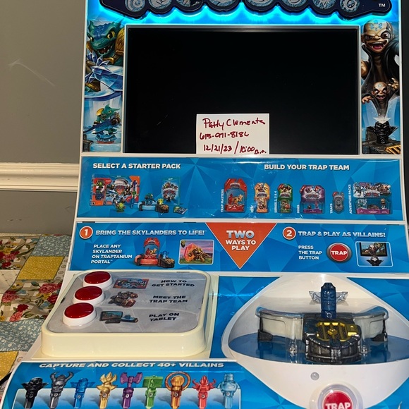 Activision Skylanders Trap Team Walmart Demo Display Unit Game Kiosk/LocalPickup - Picture 10 of 13